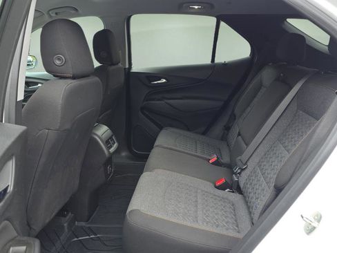 Used 2022 Chevrolet Equinox LT image 24