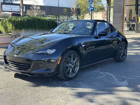 Used 2017 MAZDA MX-5 Miata RF Club image 3
