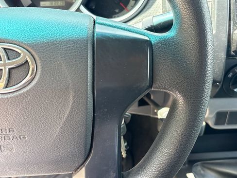 Used 2012 Toyota Tacoma 2WD Regular Cab image 21