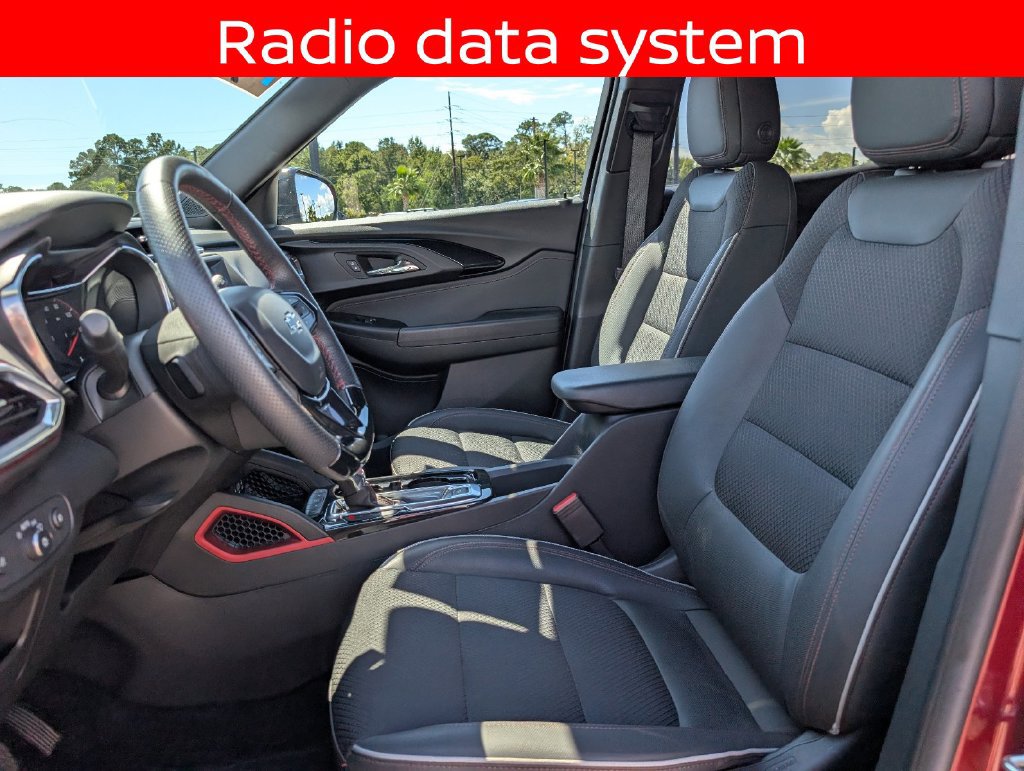 Used 2023 Chevrolet TrailBlazer RS FWD image 13