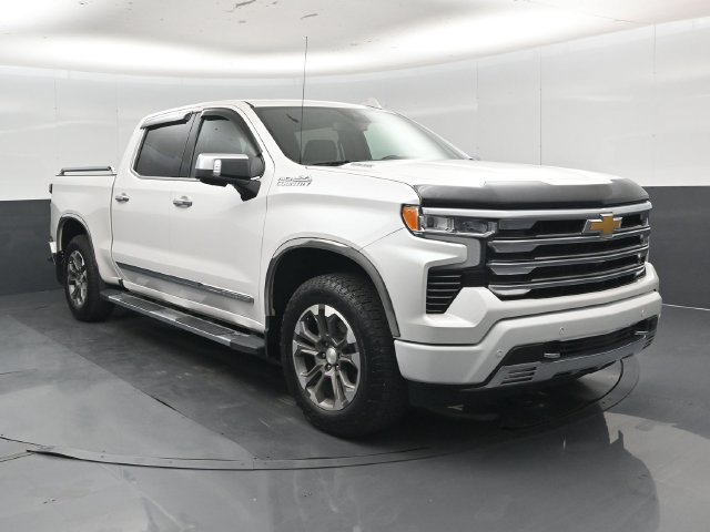 Used 2024 Chevrolet Silverado 1500 High Country w/ Z71 Off-Road Package AWD/4WD image 35