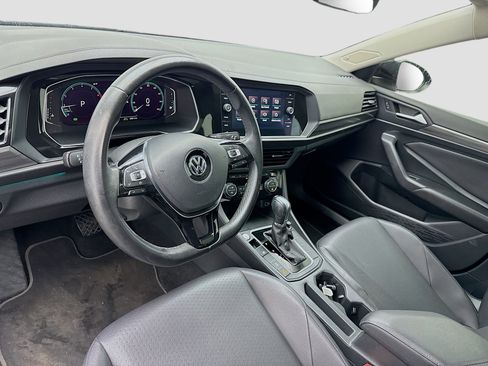 Used 2019 Volkswagen Jetta SEL w/ Cold Weather Package image 7