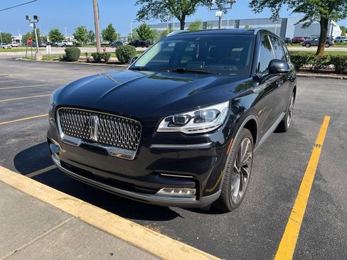Used 2020 Lincoln Aviator Reserve w/ Equipment Group 202A AWD/4WD image 2