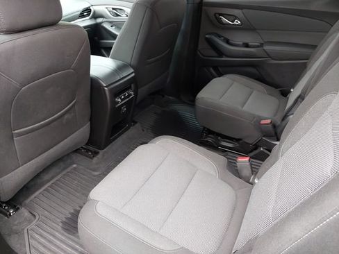 Used 2023 Chevrolet Traverse LT AWD/4WD image 35