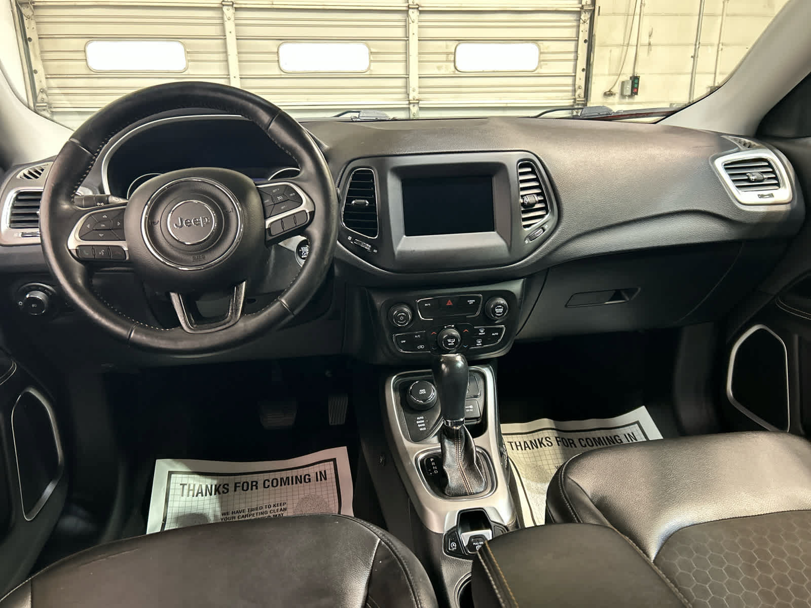 Used 2018 Jeep Compass Latitude w/ Popular Equipment Group AWD/4WD image 4