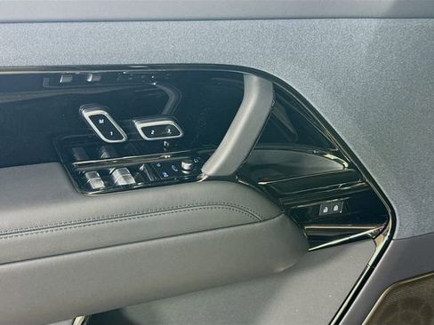 New 2026 Land Rover Range Rover Sport SV AWD/4WD image 20