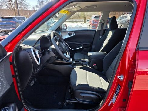 Certified 2025 Kia Soul LX w/ LX Technology Package image 16
