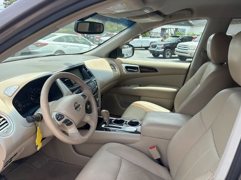 Used 2013 Nissan Pathfinder SL FWD image 14