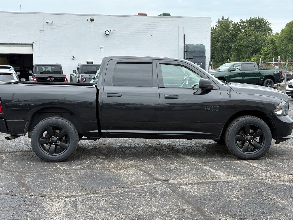 Used 2016 RAM 1500 Express w/ Black Ram 1500 Express Group AWD/4WD image 8