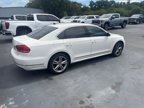 Used 2015 Volkswagen Passat 1.8T SEL Premium FWD image 5