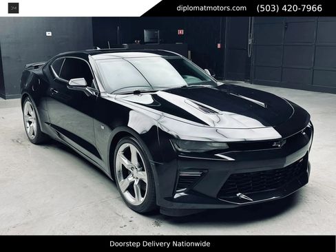 Used 2018 Chevrolet Camaro SS RWD image 57
