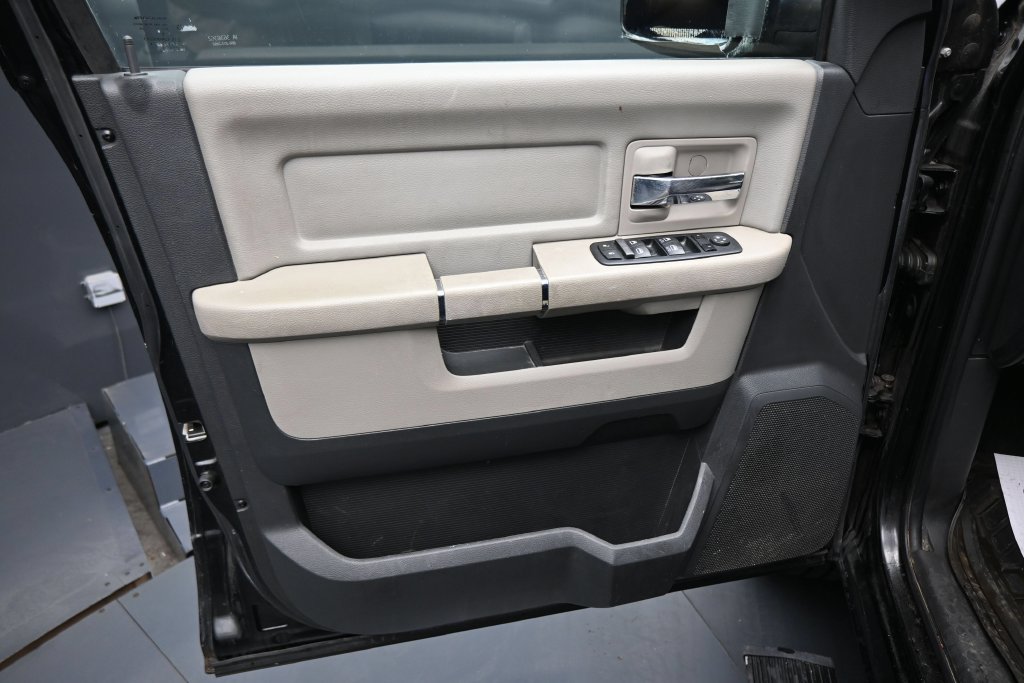 Used 2012 RAM 1500 Big Horn w/ Luxury Group AWD/4WD image 11