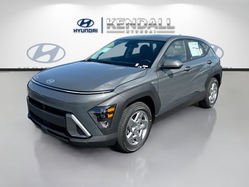 New 2026 Hyundai Kona SE FWD image 3