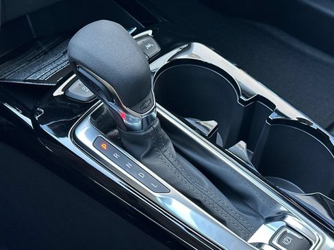 New 2026 Chevrolet Trax LT w/ LT Convenience Package FWD image 21