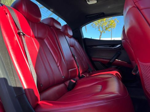 Used 2017 Maserati Ghibli S image 13