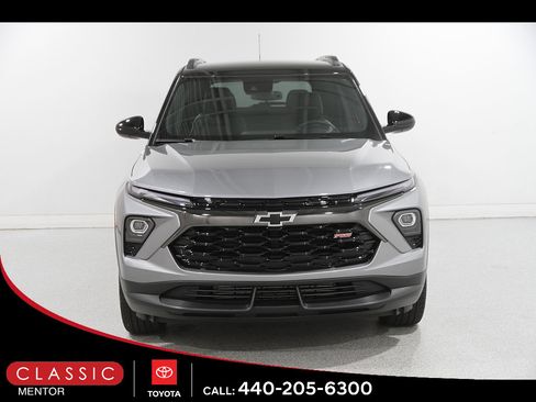 Used 2025 Chevrolet TrailBlazer RS w/ Driver Confidence Package AWD/4WD image 2