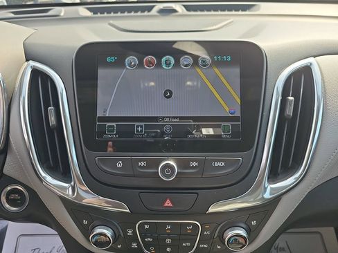 Used 2018 Chevrolet Equinox Premier image 26