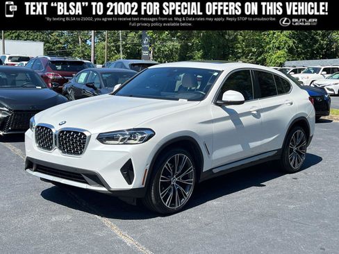 Used 2025 BMW X4 xDrive30i w/ Premium Package AWD/4WD image 1