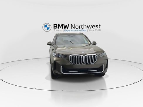 New 2026 BMW X5 xDrive40i w/ Climate Comfort Package AWD/4WD image 7