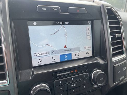 Used 2016 Ford F150 XLT w/ Equipment Group 302A Luxury AWD/4WD image 12