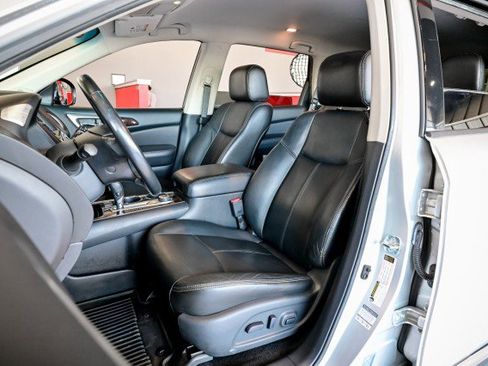 Used 2014 Nissan Pathfinder SL w/ SL Tech Package AWD/4WD image 14