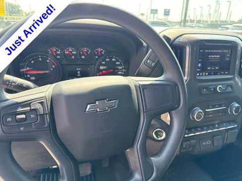 Used 2025 Chevrolet Silverado 2500 Custom w/ Custom Value Package AWD/4WD image 10