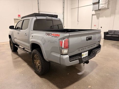 Used 2021 Toyota Tacoma TRD Sport image 7
