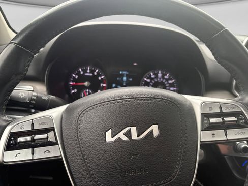 Used 2022 Kia Telluride EX w/ EX Premium Package FWD image 11
