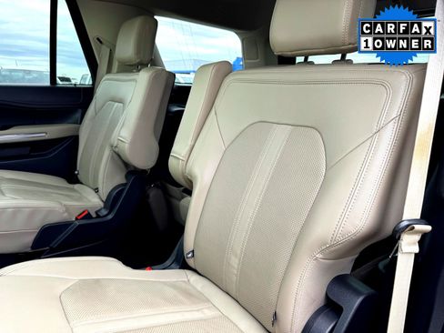 Used 2023 Ford Expedition Limited image 19
