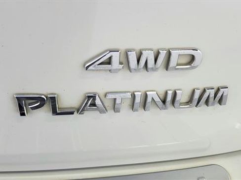 Used 2017 Nissan Pathfinder Platinum w/ Cargo Package AWD/4WD image 37