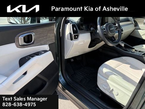 Certified 2023 Kia Sorento S w/ Panoramic Sunroof Package image 16