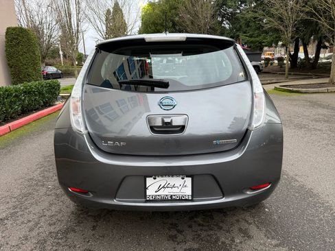 Used 2017 Nissan Leaf S w/ Charge Package image 4