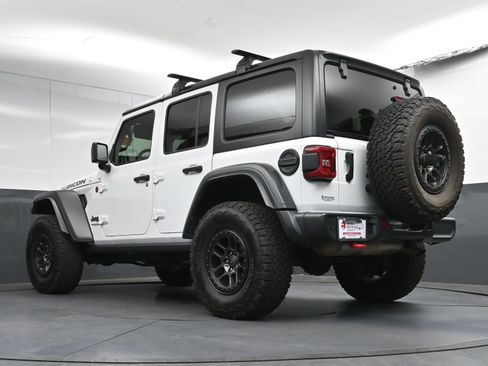 Used 2021 Jeep Wrangler Unlimited Rubicon w/ Xtreme Recon 35" Tire Package image 28