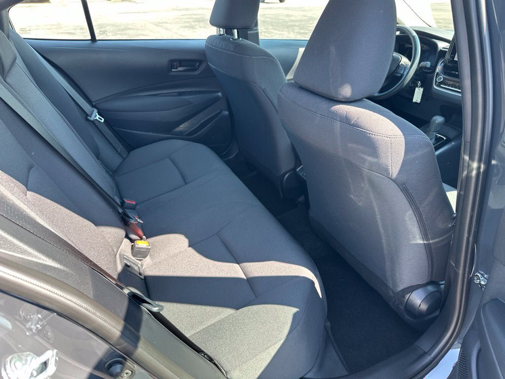Used 2026 Toyota Corolla LE FWD image 10