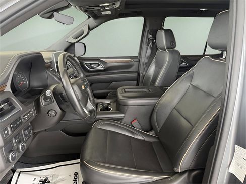 Used 2021 Chevrolet Tahoe Premier w/ Premium Package image 14