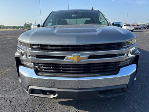 Used 2021 Chevrolet Silverado 1500 LT AWD/4WD image 2