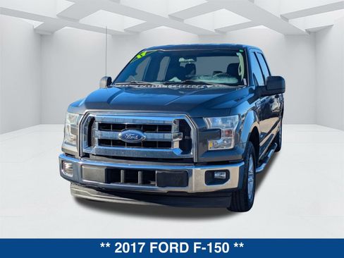 Used 2017 Ford F150 XLT w/ Trailer Tow Package image 7