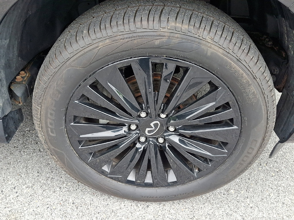 Used 2025 INFINITI QX80 Luxe AWD/4WD image 8