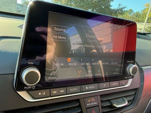 Used 2023 Nissan Altima 2.5 SV image 23