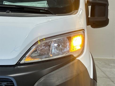 New 2025 RAM ProMaster 2500 w/ Convenience Group image 10