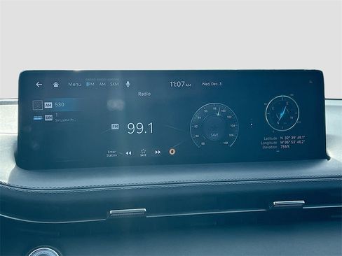 Used 2024 Genesis GV70 3.5T Sport w/ Sport Advanced Package image 15