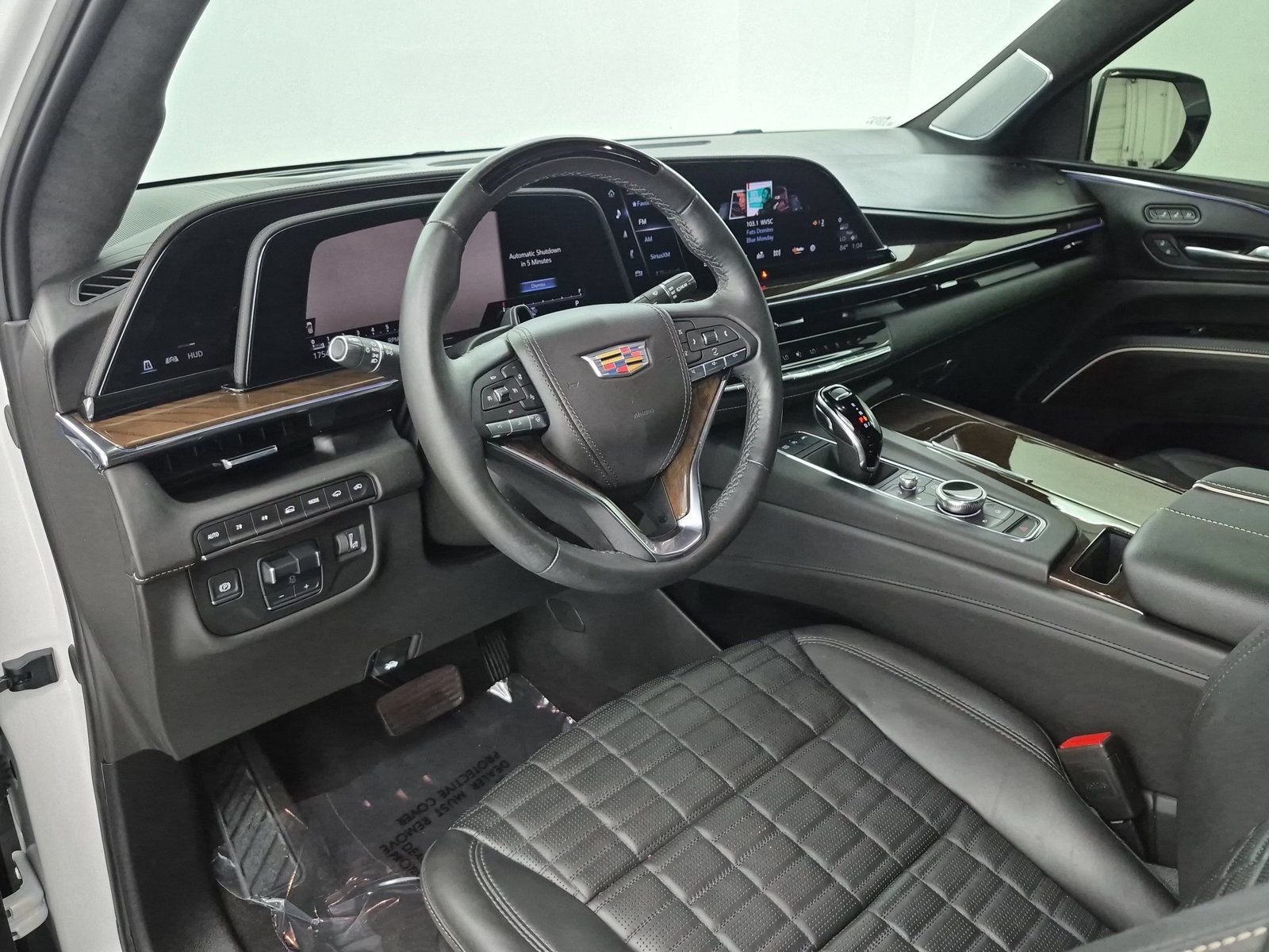 Used 2024 Cadillac Escalade Sport Platinum AWD/4WD image 4