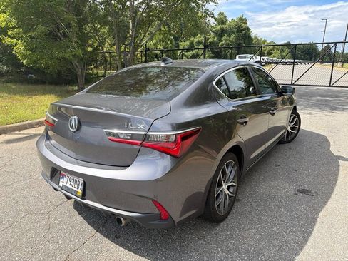 Used 2019 Acura ILX w/ Premium Package FWD image 11