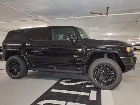 Used 2026 GMC Hummer EV SUV image 4