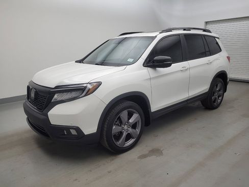 Used 2021 Honda Passport Touring image 2