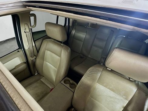 Used 2008 Ford Explorer Eddie Bauer image 21