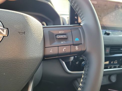 Used 2026 Nissan Rogue Platinum AWD/4WD image 22