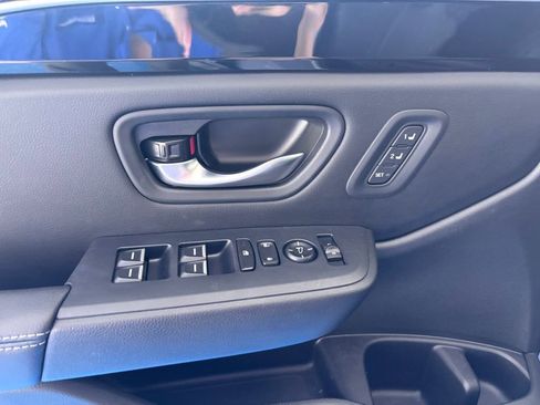 Used 2025 Honda Pilot Touring image 22
