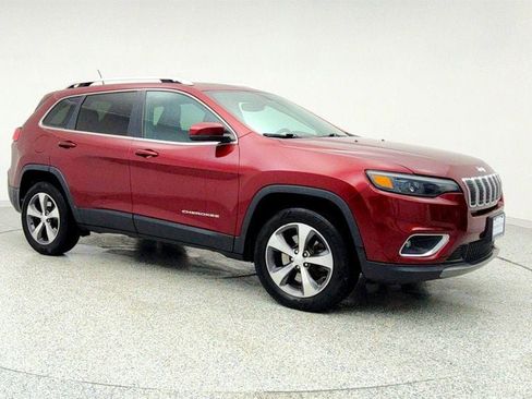Used 2020 Jeep Cherokee Limited image 3