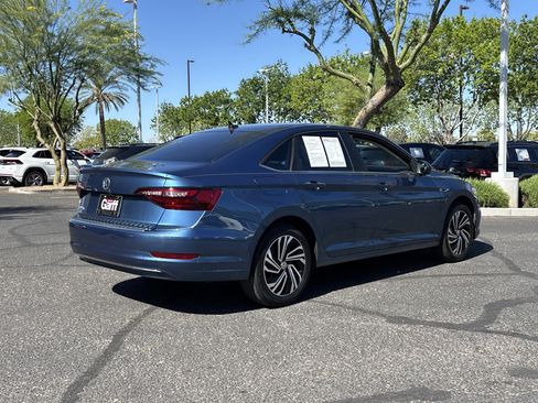 Used 2021 Volkswagen Jetta SEL image 4